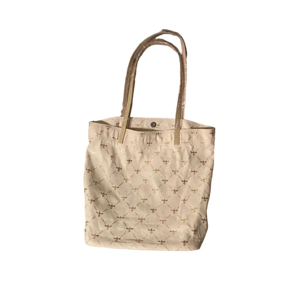 NWT Shiraleah Chicago, Gold Bee canvas tote bag with matching pouch